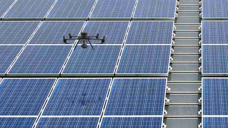 2468BET以无人机搭配IR Sensor热显像技术进行全方面模块健检，，，有效降低人力成本并提升发电量